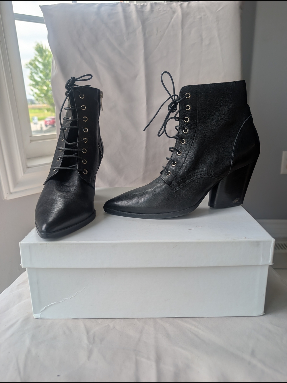 Women's Black Lace-Up Pointed Ankle Boots